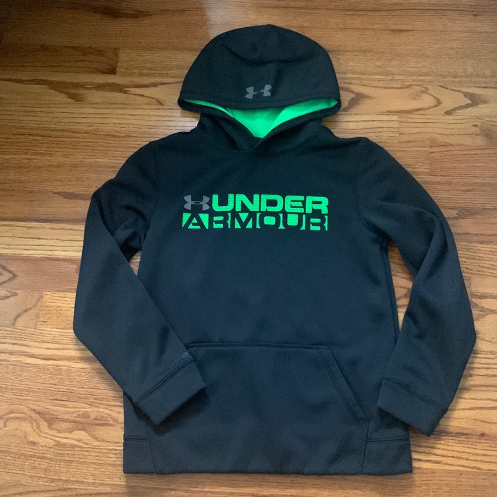 Boys under Armour hoodie